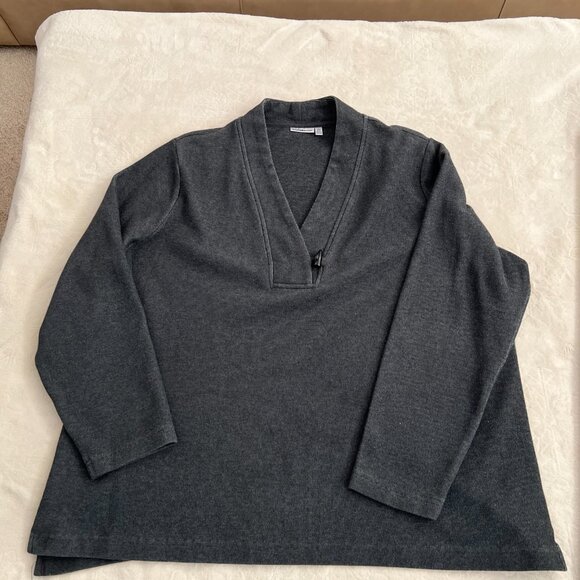 Croft & Barrow Charcoal Fancy Button V Neck Pullover 2X - Picture 7 of 8